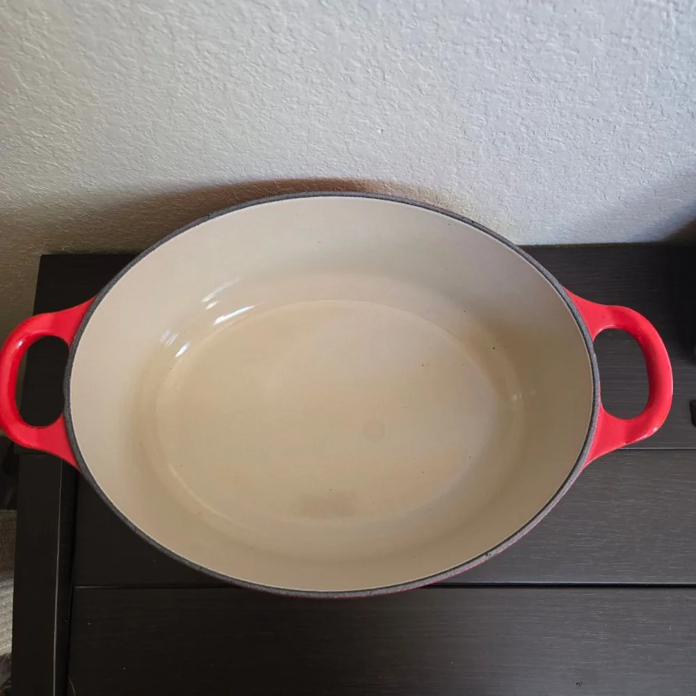 Le Creuset Signature Oval Dutch Oven, 2.75 qt.